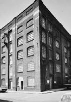 The Loom entwines past and present to create a bright future THE HISTORY Whitechapel during the 19th century was a place of industry, a