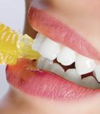 ogrožajo življenje. Beljenje zob Varno do svetlejšega nasmeha Današnja družba narekuje trend, da imajo ljudje ravne in bele zobe, zato beljenje zob v zadnjem desetletju strmo narašča.