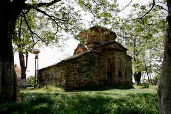 Kisha e Ristozit, ndodhet në krye të fshatit Mborje, në Korçë. Ajo është një nga objektet më të hershme të kultit në Ballkan.