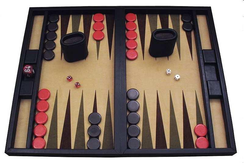 Backgammon Backgammon Učenje se primjenjuje svuda gdje je potrebno efikasno pretraživati veliki prostor stanja Učenje