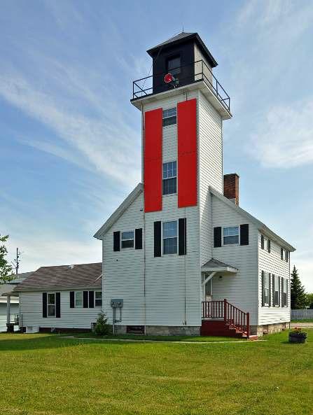 Thank you for considering volunteering at the Cheboygan River Front Range Light If you have ever yearned to gain a Located centrally downtown, the glimpse of the lighthouse keepers experience of