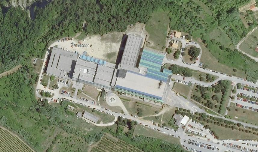 2 Energetska sanacija Splošne bolnišnice Izola Splošna bolnišnica Izola se nahaja na vzpetini nad Izolo in sodi med večje slovenske bolnišnice.