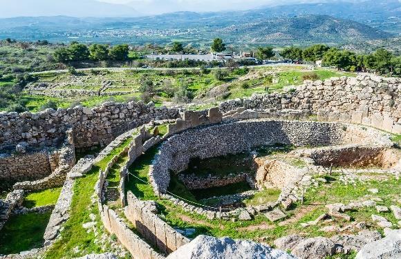 7 th May: Nafplion/Mycenae/Epidaurus Nafplion, Mycenae and Epidaurus Tour The Peloponnese town of Nafplio is widely considered the most romantic spot in Greece.