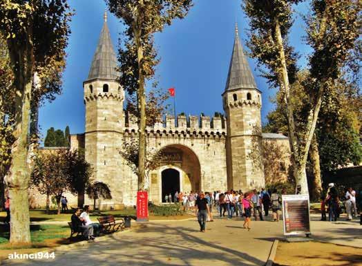 34 FEZ TRAVEL > DAY TOURS Istanbul Classic Istanbul Two Continents Visit the most important popular sites of Istanbul in one full day tour.