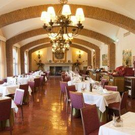 The Parador Kitchen In the province of Zamora, it is quite common to have tapas as an appetizer.