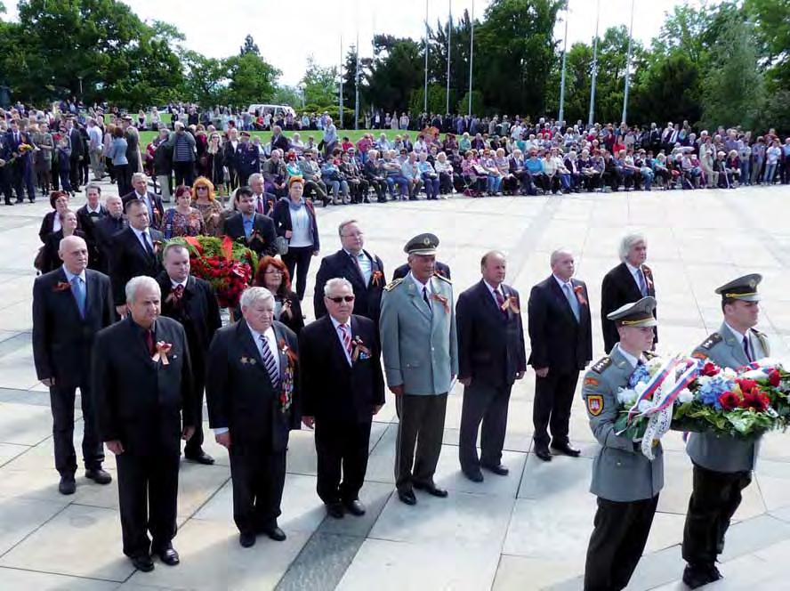protifašistických bojovníkov a odbojári uctili pri príležitosti 69. výročia ukončenia vojny na bratislavskom Slavíne.