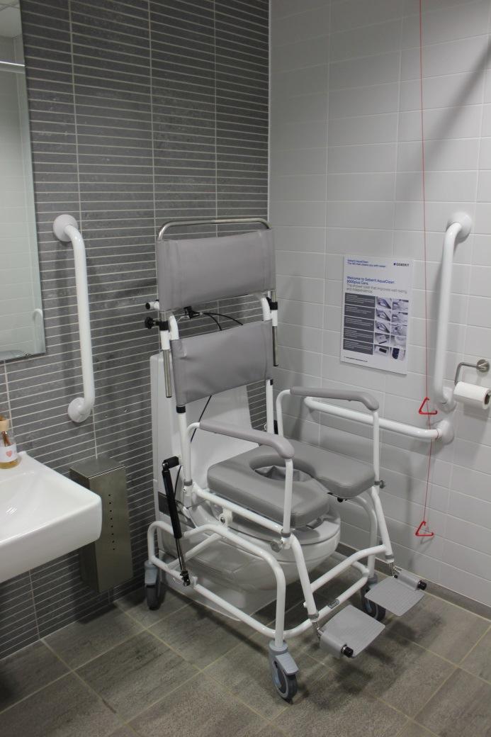 Tilt in Space Chairs Chiltern Invadex AquaMaster Tilt in Space shower Chair Key Features Easy to Tilt Adjustable Headrest
