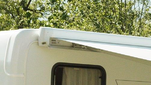 together with and approved by RV manufacturers, to fit any vehicle type Easy mounting in the awning rail of a