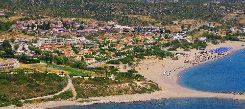 Mitsis Rodos Maris, 5 stele - Kiotari Localizare: in Kiotari, la 50 m de plaja cu pietricele (distinsa cu blue flag), la 60 Km de orasul Rodos si 65 Km de aeroport.