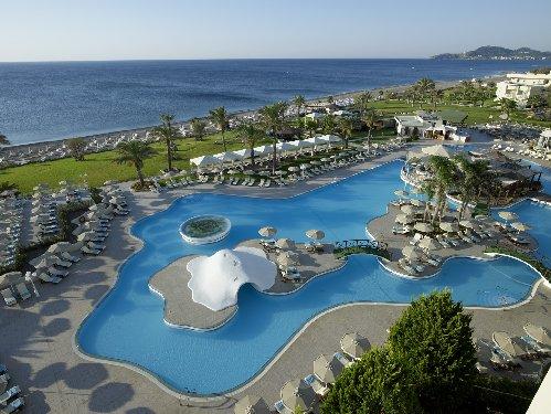 Plaja ingrijita si numeroasele activitati organizate de hotel, precum si serviciile de calitate sunt doar cateva din punctele forte ale hotelului.