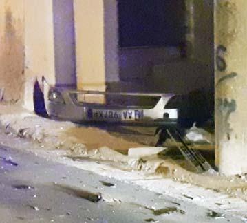 N Enrik Mehmeti VLORË jë ditë pas shpër thimit me eksploziv në lagjen "15 Tetori" të Vlorës, policia ka zbardhur detaje të reja në lidhje me këtë ngjarje.