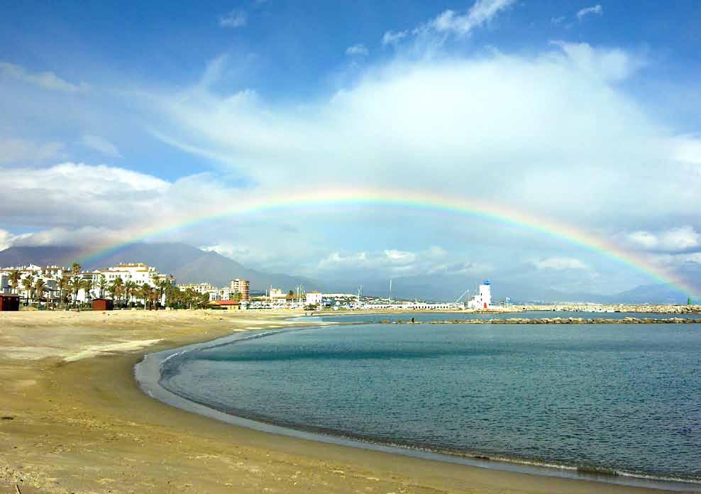 along the coast puerto banus Situated just west of Marbella s centre, Puerto Banus forms part of Nueva Andalucía, one of the largest and most luxurious urbanizations in the area.