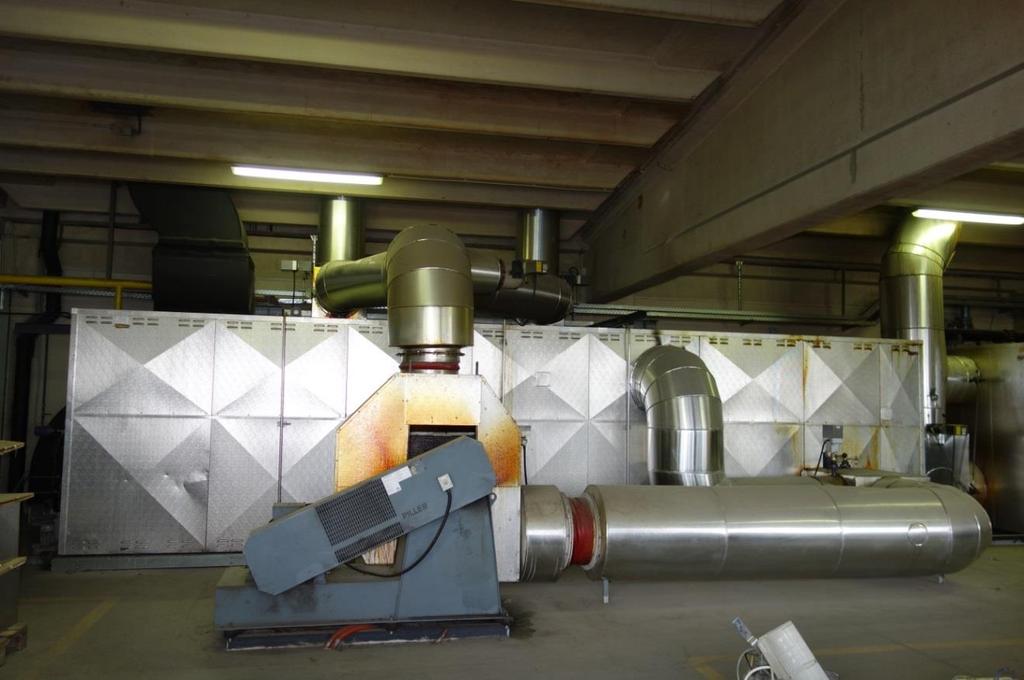 Onesnažen zrak z emisijami HOS iz sušilnika odtisov vstopi v komoro, kjer se zrak predhodno segreje v termičnem regeneratorju in nato v sežigalni komori na 750-770 C, kar je dovolj visoka temperatura