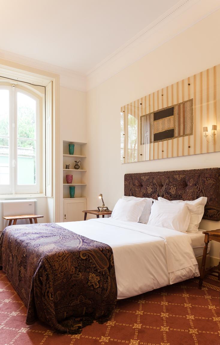 THE INDEPENDENTE Suites & Terrace Lisbon, Portugal Set between Chiado and Príncipe Real, two of Lisbon s trendiest neighbourhoods, this 19th century palace is both elegant and bohemian, the perfect