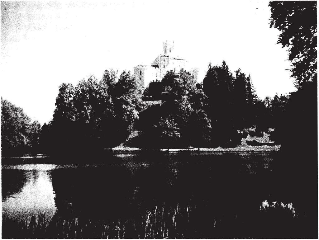 H View. Trakošćan Castle. Trakošćan. 1 5.1-1 56. (Photo: Zvonimir Laljek) 9 View. The orangery. Maihith manor. Donji Miholjac. 1904-1905. (Photo: Kristina Lukačević) covered in glass.