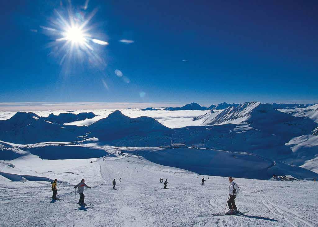 FTTCH 2200 3122 m Zimsko sportsko središte Koruške ponosi se jednom od najdužih skijaških sezona u zemlji upravo zbog ledenjaka Mölltal (Mölltaler Gletscher 2200-3122 m).