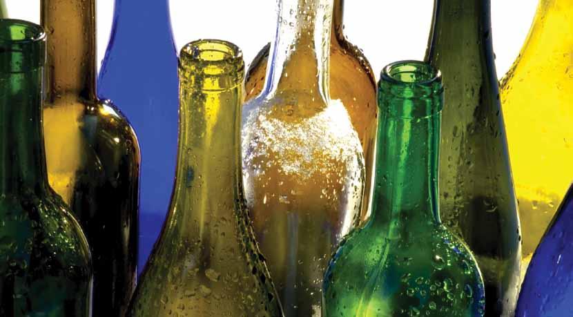 EO-34-junij-June-07 Ravnanje z odpadki 35 Vračljiva embalaža koliko je je? Pred leti smo prazne steklenice piva, vina, vode, olja ipd. pridno zbirali in jih vračali v trgovine.