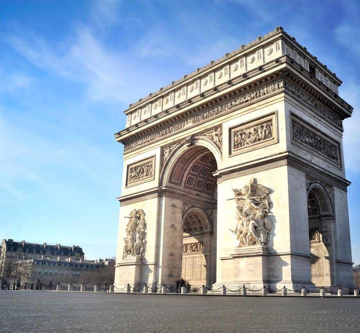 Notre-Dame de Paris Arc de Triomphe Champs-Élysées Place de la Concorde