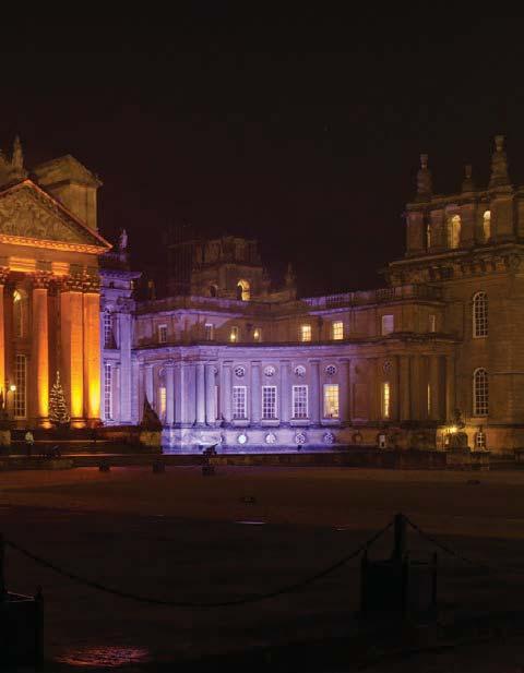 Blenheim Palace/Pete Seaward London Market Kings and Queens for nine centuries; make your way through the impressive State Apartments, adorned for the season with a stunning array of garlands,