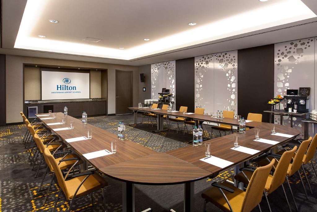 MEETING ROOMS FIRST FLOOR Back to overview FLEXIBLE MEETING ROOMS ON