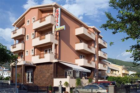 HOTEL FINESO 4* HOTEL ROOMS: 17 LOCATION: Budva, situated near