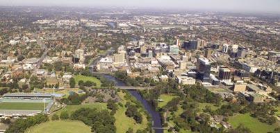 background DOMINANCE OF THE GLOBAL ECONOMIC CORRIDOR The global economic corridor links Macquarie Park, Chatswood, St Leonards and North Sydney in the north; Sydney City and Pyrmont Ultimo, and major