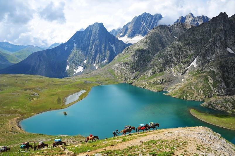 THE GREAT LAKES TREK: INTRODUCTION The Great Lakes of Kashmir trek is set in an almost heavenly arena of high mountain vistas, endless pasturelands, and of course, the great lakes.