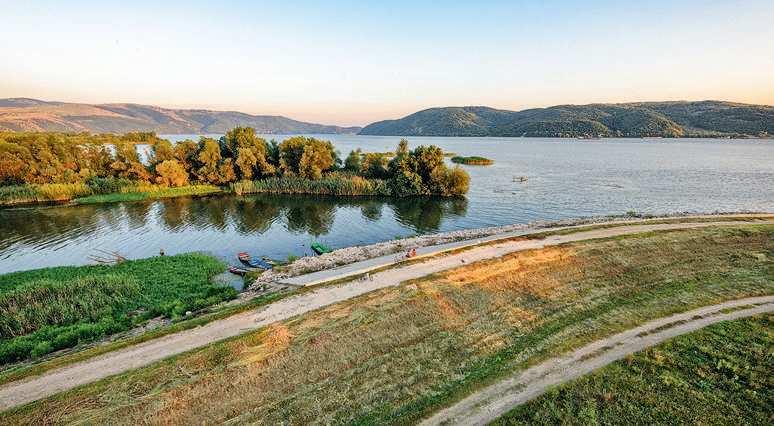 The Danube near Labudovo okno From Stara Palanka, the river ferry is available