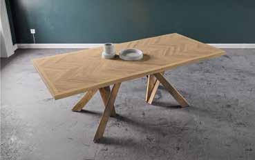 788 Castle Dining Table Finish: Solid Wood H:75 x L:200 x W:100 cm Initial