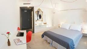 +39-06-5895032. Discount of 15% on the room rates below with the special agreement VapitalyPRO 2018.