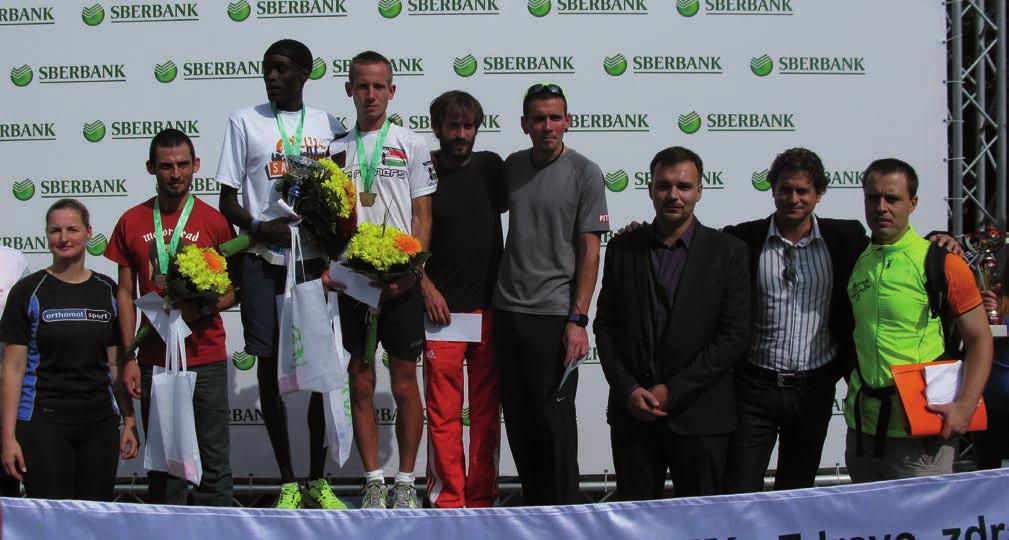 Izvršni direktor Denis Hasanić sa pobjednicima i organizatorima Sberbank Sarajevo polumaratona 2014 vrijedi istaći Sberbank BH Sarajevo polumaraton, koji je održan početkom septembra u Sarajevu.