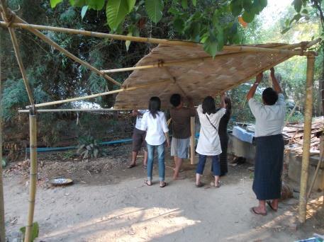small proportion of families are fortunate enough to receive a tent, the vast majority receive only tarpaulins and have to build their own shelter.
