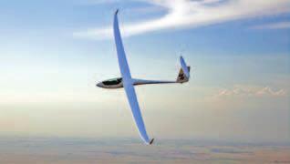 Jadralni zmaj. Jadralna letala tehtajo okoli 250 kg, površina kril je okoli 10 m2, drsno razmerje pa okoli 50 (slika 4). Značilne hitrosti jadralnih letal so med 60 in 280 km/h. Slika 4.