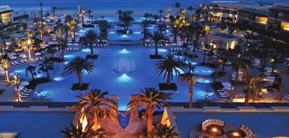 LOS CABOS Welcome to a breathtaking peninsula where resort luxury