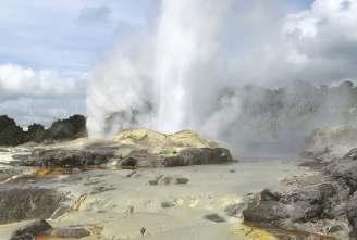 MOST RECOMMENDED ACTIVITY DAY 3 Leave for Wai O Tapu Thermal Wonderland DAY 3: ROTORUA Zorbing