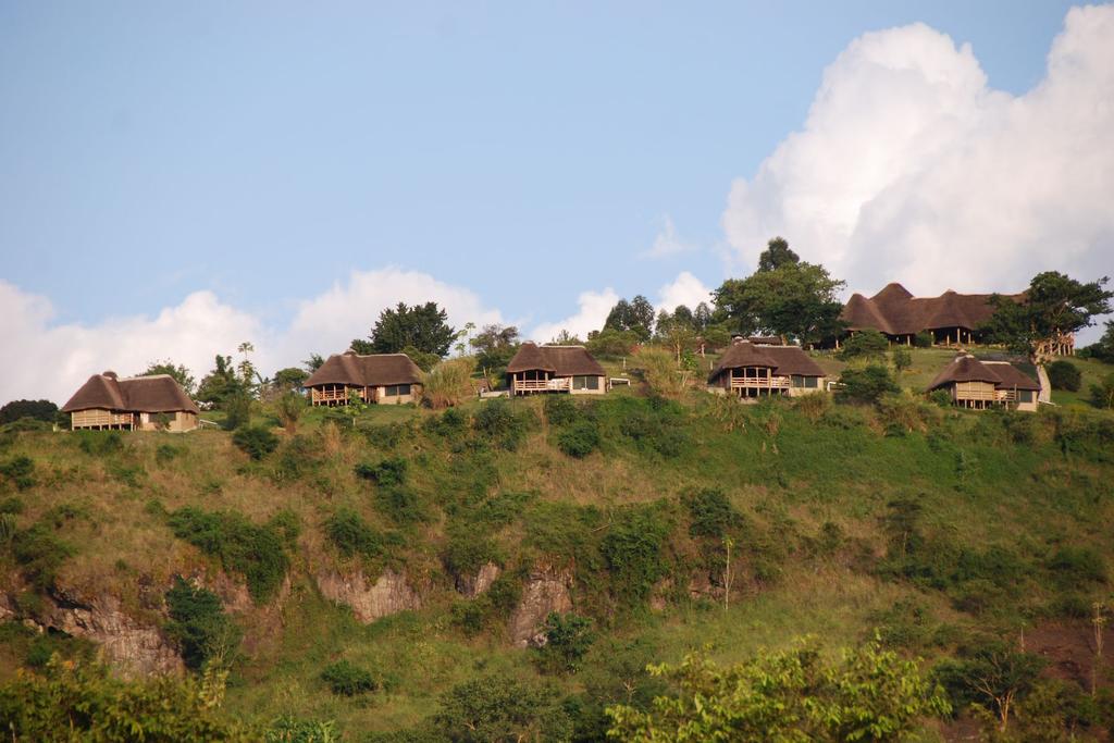 KATARA LODGE Katara Lodge is found 16kms from the Katunguru gate of the Queen Elizabeth National Park and boasts stunning views across Lake Edward and towards the distant Rwenzori Mountains.