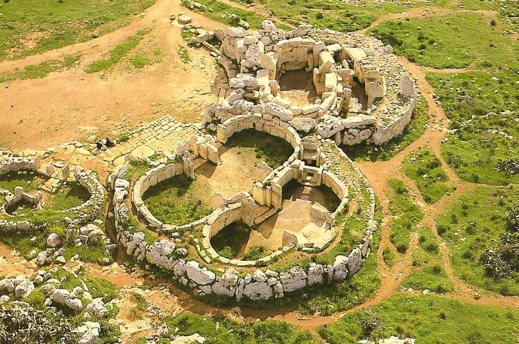 Above: the spectacular position of the Saluting Battery, perched over Valletta harbour Below: the Mnajdra temple complex, built between 3600 and 2500 BCE, lies on the south west of the island,