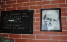 IZ ŽIVOTA ŠKOLE GuStav krklec 1889. 1977. I ove smo godine obilježili godišnjicu smrti Gustava Krkleca, pjesnika čije ime nosi naša škola.