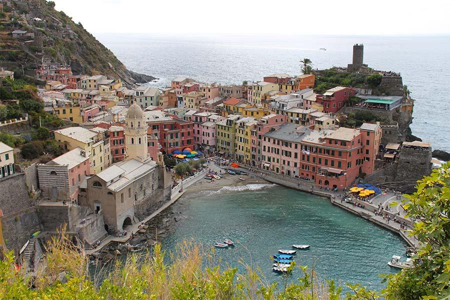 Hiking along the picturesque Italian Riviera, who wouldn t want to do it? Well, I certainly did, along with my husband.