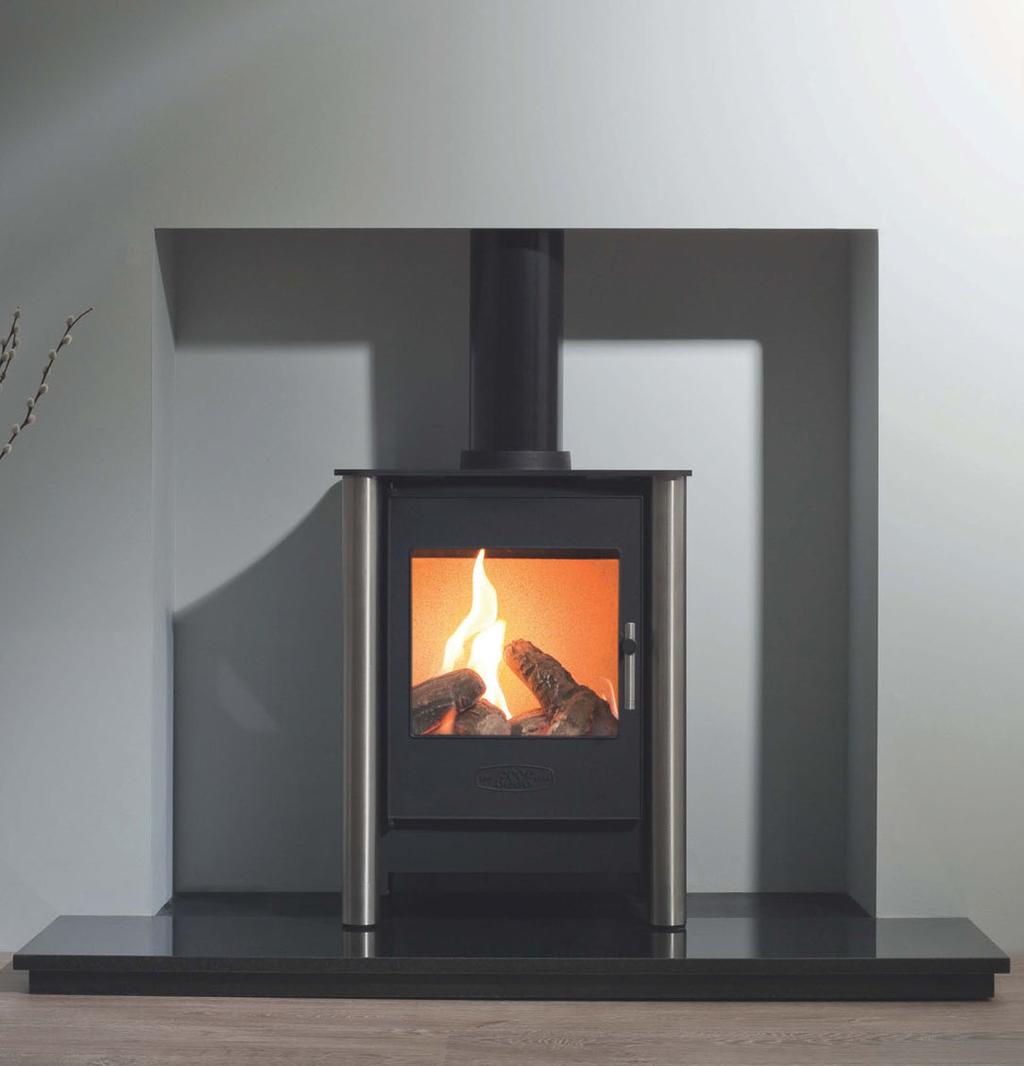 The G525 can be personalised to make it perfectly suited to you and your home: choose a top or rear flue, and black or stainless steel pillars.