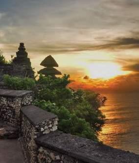 Our guide will pick you up at 16:30 hrs at your hotel in South Bali and drive towards Uluwatu Temple, which is one of Bali's nine key directional temples.