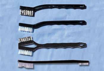 Instrument Cleaning Brushes Toothbrush Style Brushes #3182 #3181 #3090 Block Style Brushes #869903N #4007 #221 SN #200399 #GDS-1 #GDS-2 Description Length Width Trim 200499 Double