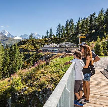 In a magical and enchanting environment, our team offers to privatize the funicular and the entire