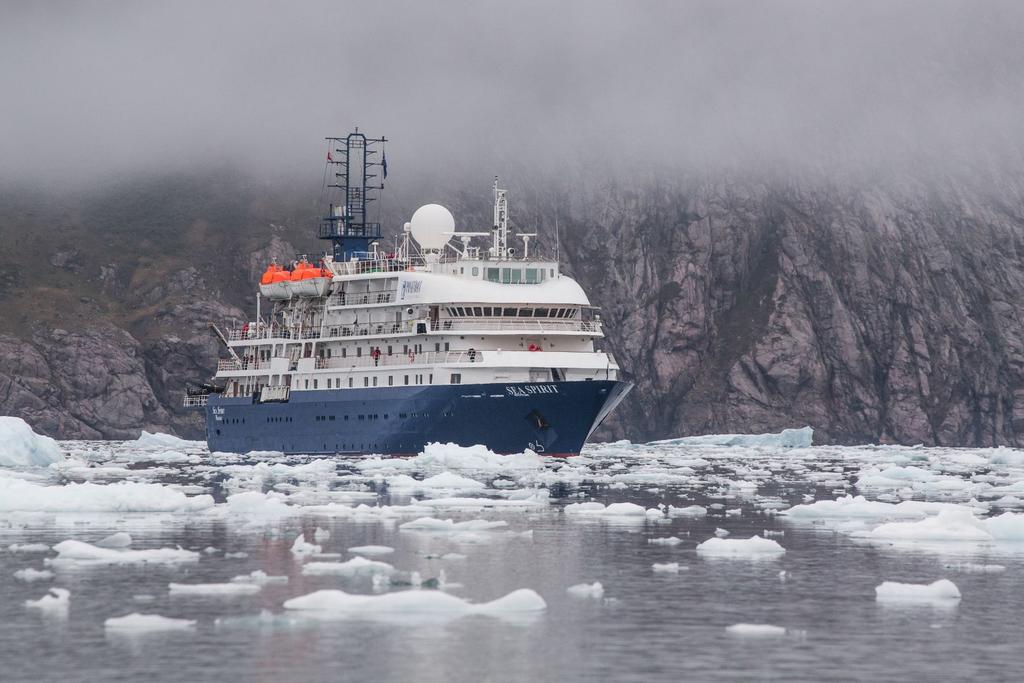 ACCOMMODATION LONGYEARBYEN SEA SPIRIT M/V Sea Spirit is a comfortable expedition ship with capacity for 114 passengers, featuring stylish suites spread across the five decks.