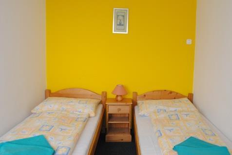 Number of rooms: 1 Double rooms Rooms with twin beds, a