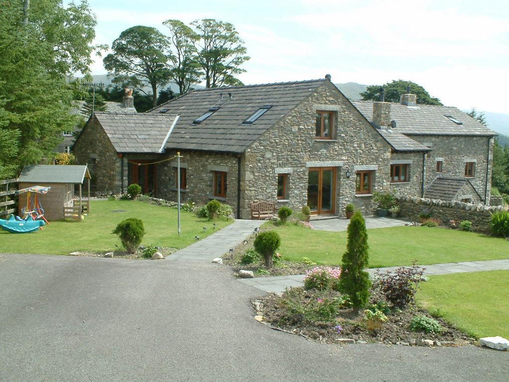 In a beautiful location with magnificent views over looking the Dales.