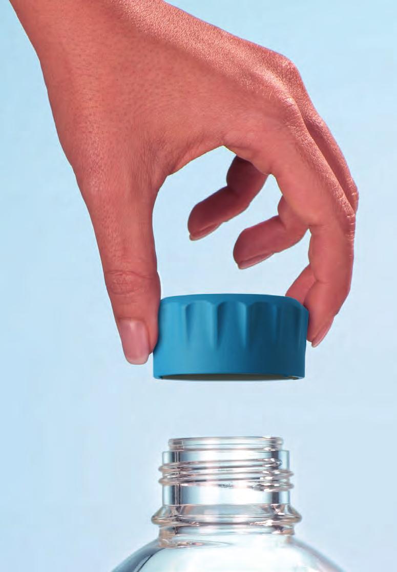 ONE GOOD TURN DESERVES ANOTHER The screw cap features a secure grip, fast opening, and quick closing.