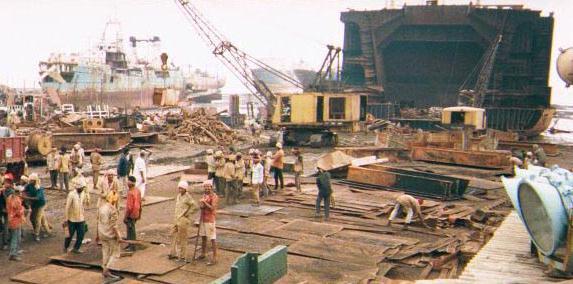 PROBLEMS ON THE SHIP RECYCLING PROCESS Work under the inferior work conditions results accident involving human