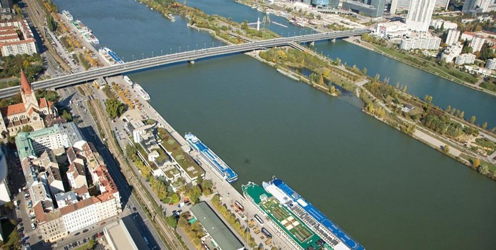 Potentials for passenger shipping along the Danube Danube offers many touristic highlights along its 2,415 navigable kilometres Ever increasing interest in daily cruises and several-day river cruises