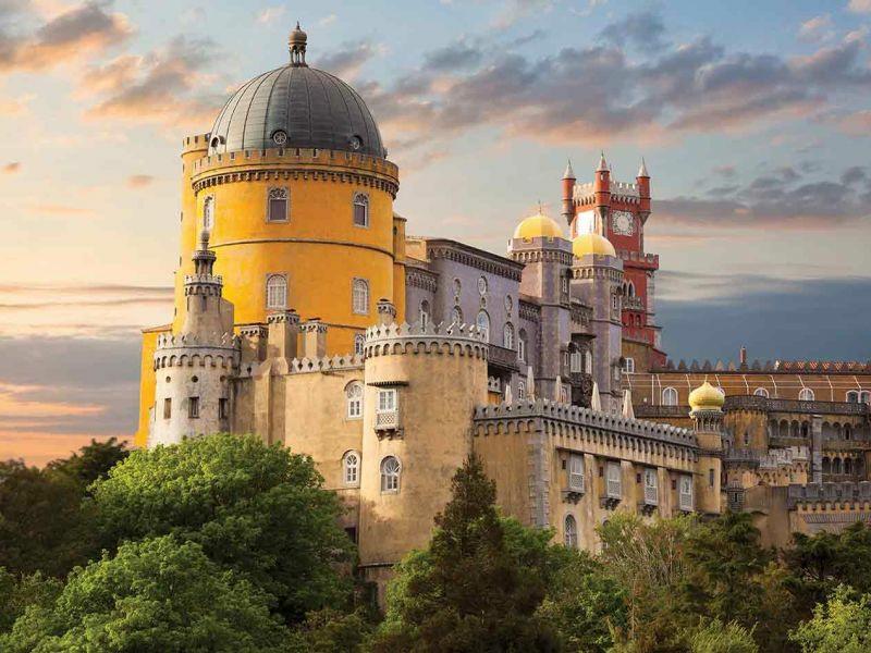 See the Pena Palace and Park, a majestic place with amazing landscapes located on Sintra Mountain.